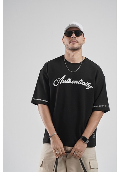 King Brich Oversize Kalıp Authenticity Nakış Detaylı Tişört Siyah