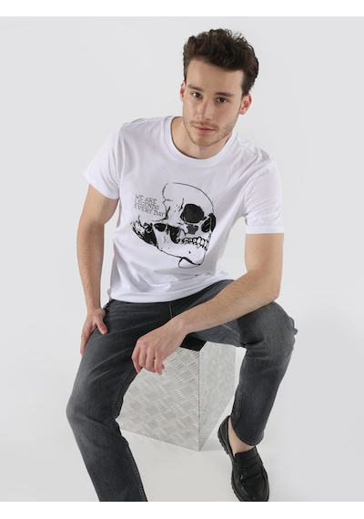 Colin'S Regular Fit Baskılı Beyaz Erkek Kısa Kol Tişört Cl1066597_Q1.V1_Wht