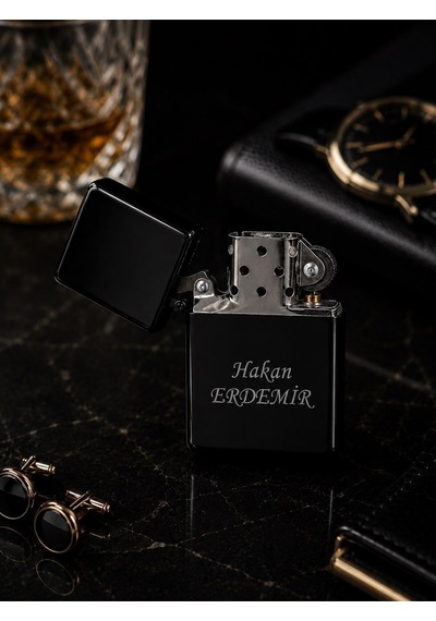 İsime Kişiye Özel İsim Yazılı Metal Benzinli Çakmak Premium Hediye Dolu Gönderim Siyah