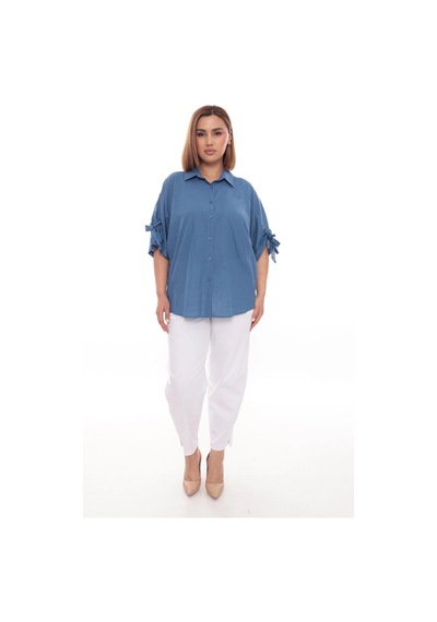 Lady Majestic Cotton Büyük Beden Kadın Pamuklu Gömlek Rahat Kesim, Düğmeli, Volan Kol Detaylı Mavi Lady Majestic Cotton Büyük Beden Kadın Pamuklu Gömlek Rahat Kesim, Düğmeli, Volan Kol Detaylı Mavi