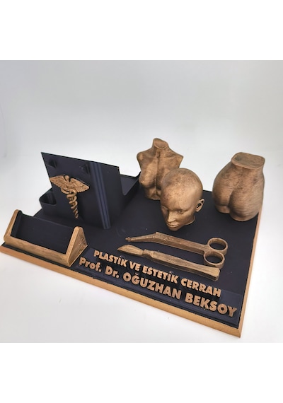Kişiye Özel Plastik Cerrahi Uzmanı Masa İsimliği Ve Kartvizitlik Gold - Siyah