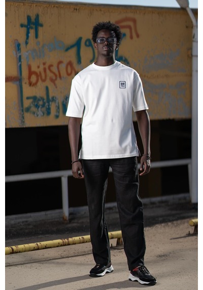 Bisiklet Yaka Lu Küçük Baskılı Oversize Geniş Model T-Shirt Beyaz