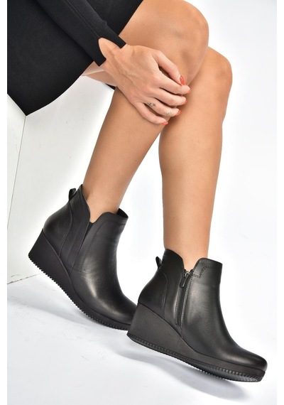 Fox Shoes V999100803 Siyah Hakiki Deri Dolgu Tabanlı Kadın Bot Siyah-hakiki Deri