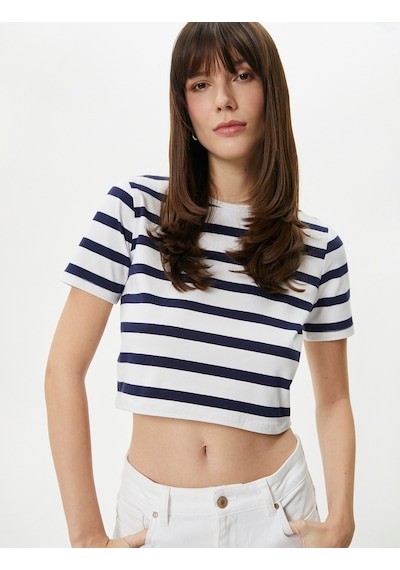 Koton Crop Tişört Bisiklet Yaka Kısa Kollu Pamuklu Lacivert Çizgili 4sak50013ek 4SAK50013EK7S1 Lacivert Koton Crop Tişört Bisiklet Yaka Kısa Kollu Pamuklu Lacivert Çizgili 4sak50013ek 4SAK50013EK7S1 Lacivert