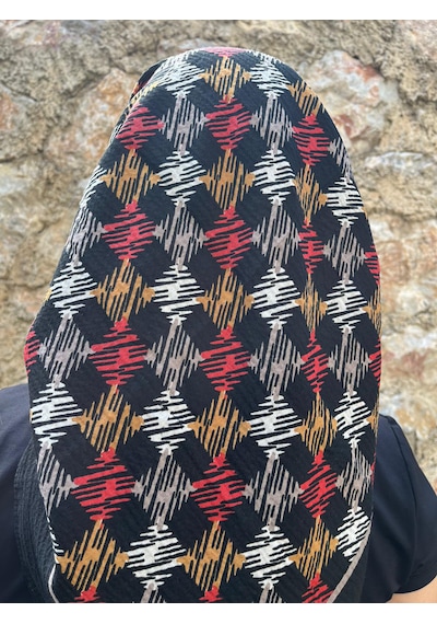 Siyah Zeminde Etnik Desen Pamuklu Yazma Renkli Kare Motifli Başörtüsü Siyah - Çok Renkli