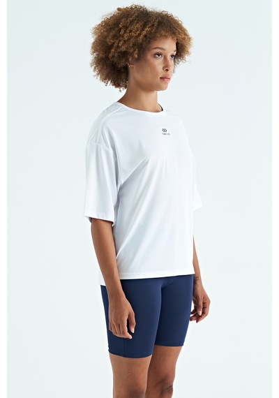 Tommy Life Beyaz O Yaka Baskı Detaylı Oversize Kısa Kol Kadın T-shirt - 97263 Beyaz Tommy Life Beyaz O Yaka Baskı Detaylı Oversize Kısa Kol Kadın T-shirt - 97263 Beyaz