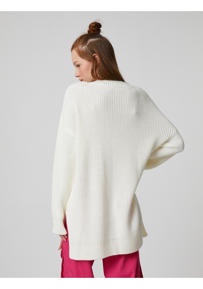 Koton Oversize Triko Kazak V Yaka Uzun Kollu Ekru 3sal90018ht 3SAL90018HT010 Ekru