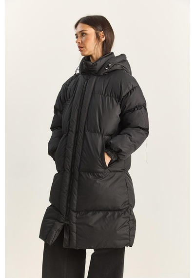 Shade Kadın Cep Detaylı Astarlı Kapüşonlu Uzun Puffer Mont 1129 60283868 - Siyah