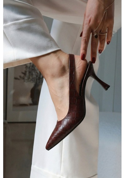 V.s.h Velvet Kadın Abiye Kroko Timsah Derisi Sivri Burun 7cm İnce Topuklu Günlük Ayakkabı-2244 Bordo V.s.h Velvet Kadın Abiye Kroko Timsah Derisi Sivri Burun 7cm İnce Topuklu Günlük Ayakkabı-2244 Bordo