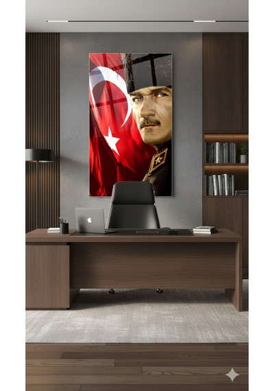 Gazi Mustafa Kemal Atatürk Portresi Türk Bayrağı Temalı Cam Tablo