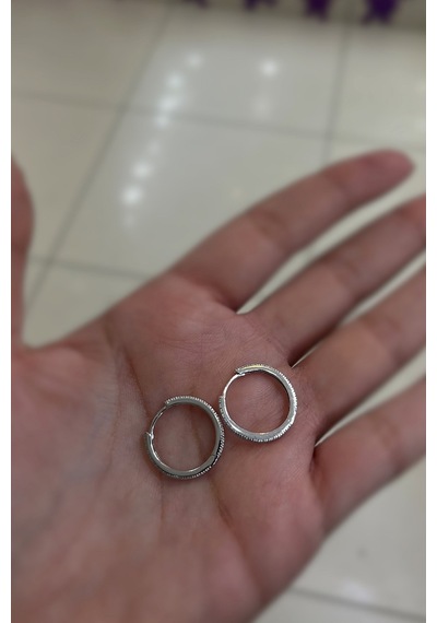 Gümüş İnce Taşlı 1,5 Cm Halka Küpe Nz3121 Tre
