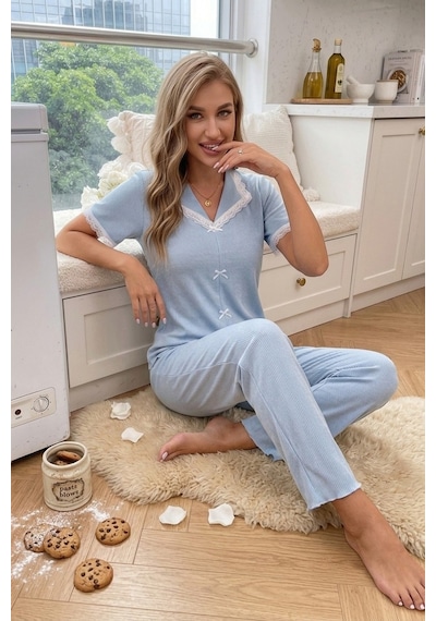 Bella Notte Mavi Dantel Yaka Fiyonk Detaylı Kısa Kollu Kadın Pijama Takımı