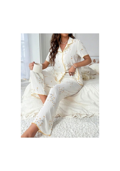 Bella Notte Çiçek Baskılı Cep Detaylı Düğmeli Günlük Pijama Takımı Beyaz