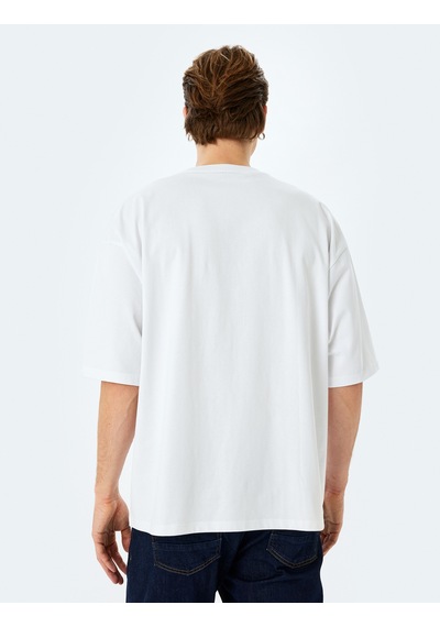 Koton Pamuklu Tok Kumaş Kısa Kollu Bisiklet Yaka Slogan Baskılı Oversize Tişört Beyaz 5sam10182hk Beyaz Koton Pamuklu Tok Kumaş Kısa Kollu Bisiklet Yaka Slogan Baskılı Oversize Tişört Beyaz 5sam10182hk Beyaz