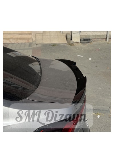 Toyota Corolla E210 2019-2026 Uyumlu M4 Tip Bagaj Üstü Spoiler - Parlak Siyah Piano Black Plastik