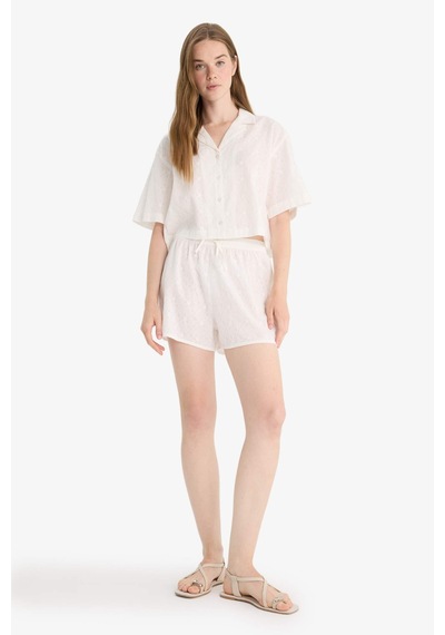 Defacto Oversize Geniş Kalıp Pijama Yaka Nakışlı Brode Kısa Kollu Gömlek B9022ax25smwt32 Beyaz
