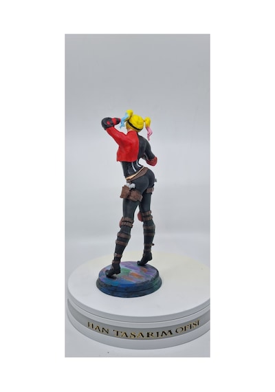 Harley Quinn Büyük Figür 27 Cm