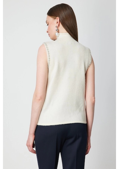 On Fashion Omuzları Taşlı Boğazlı Kadın Ekru Kazak 63382 Ekru