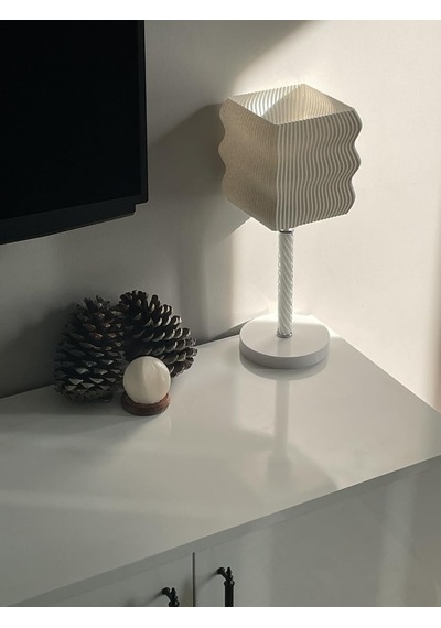 Designobee Ritim Elite - Modern Masa Ve Gece Lambası - Metal Ayaklı Lamba - Ambiyans Lambası, Dekoratif Abajur Çok Renkli Designobee Ritim Elite - Modern Masa Ve Gece Lambası - Metal Ayaklı Lamba - Ambiyans Lambası, Dekoratif Abajur Çok Renkli