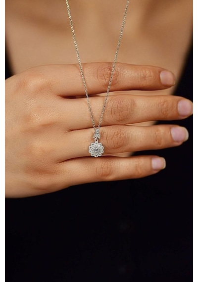 Roza Silver Zirkon Taşlı Rodyum Elmas Montür Çiçek Gümüş Kolye