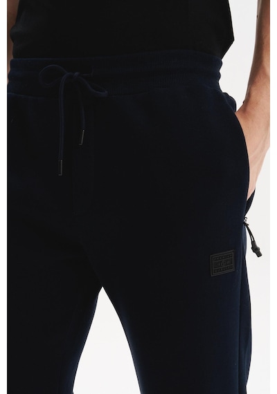 AR-MA Arma Erkek Regular Fit Gizli Fermuarlı Cepli Dar Paça Lastikli Eşofman Altı Pamuk Polyester, 3 İplik Şardonlu K30174681702 Lacivert AR-MA Arma Erkek Regular Fit Gizli Fermuarlı Cepli Dar Paça Lastikli Eşofman Altı Pamuk Polyester, 3 İplik Şardonlu K30174681702 Lacivert