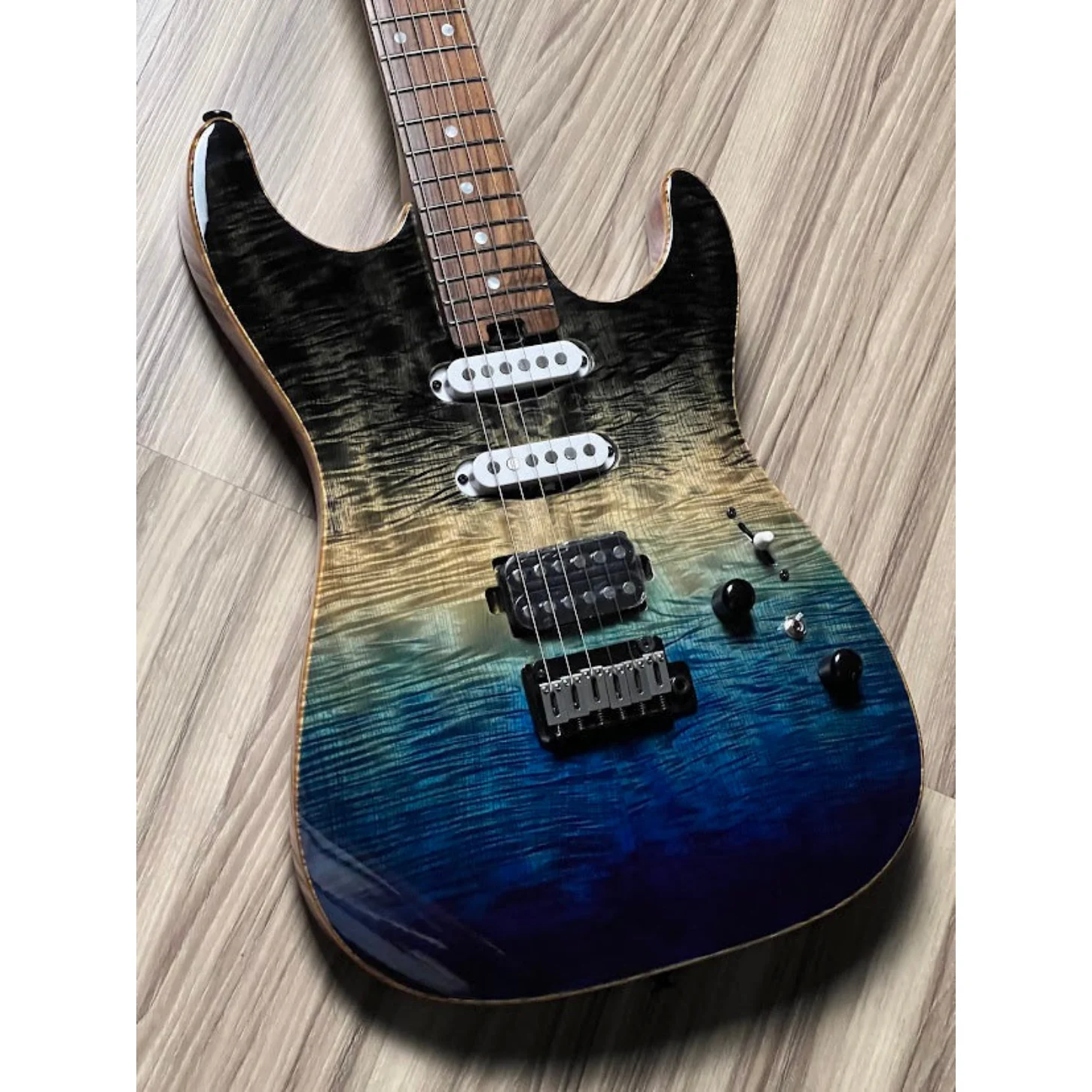 Soloking Ms-1 Custom 22 Hss With Ebony Fb İn Ocean Storm Double Wipeout Jescar W/gigbag