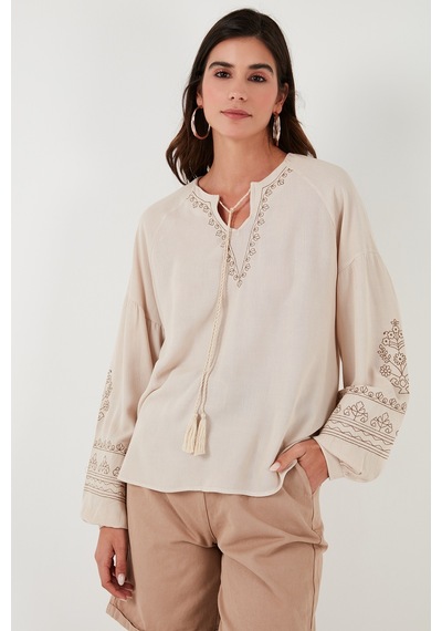 Lela Yakası Bağlamalı Kolları Nakışlı V Yaka Regular Fit Bayan Bluz 611Bz0368 Taş