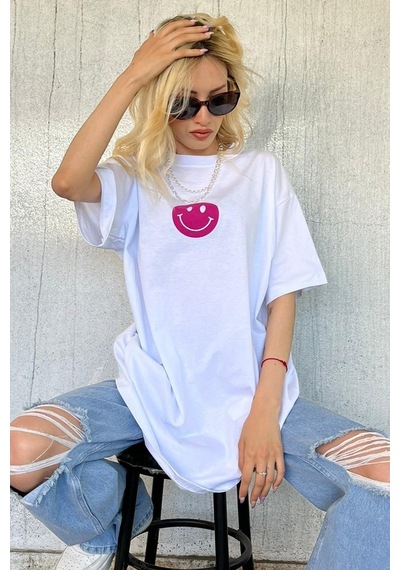 Beyaz Baskılı Oversize Bisiklet Yaka Kadın Tişört Beyaz