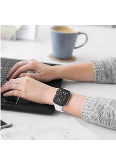 Wozlo Apple Uyumlu iOS Watch 1, 2, 3, 4, 5, 6, 7, 8, Se Silikon Kordon Kayış - M-l Beden 38/40/41mm - Beyaz