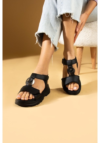 Shoetek Svetlana Kadın Sandalet Halka Tokalı Siyah Deri Siyah