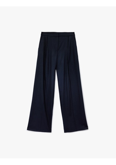 Koton Koton X Melis Ağazat - Cepli Pile Detaylı Çizgili Düz Paça Kumaş Pantolon Lacivert Çizgili 6wak40102ew Lacivert Koton Koton X Melis Ağazat - Cepli Pile Detaylı Çizgili Düz Paça Kumaş Pantolon Lacivert Çizgili 6wak40102ew Lacivert