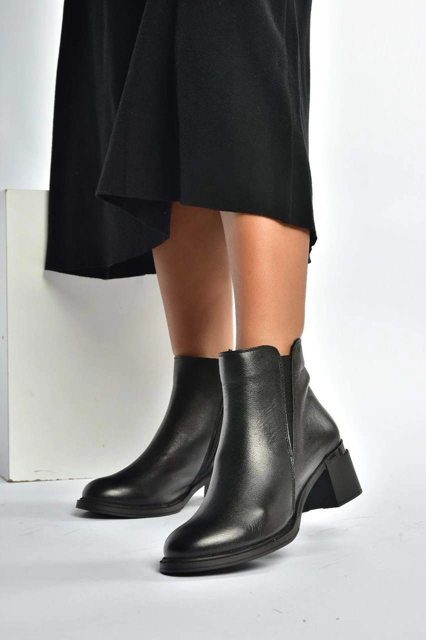 Fox Shoes V555558403 Siyah Hakiki Deri Alçak Topuklu Kadın Bot Siyah-hakiki Deri