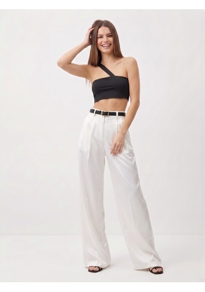 Vaura Çapraz Askılı Minimalist Crop Top Bluz siyah