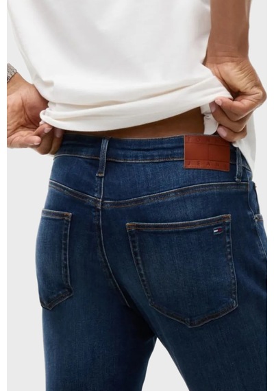 Tommy Jeans Pamuklu Slim Fit Normal Bel Dar Paça Jeans Erkek Kot Pantolon Dm0dm23479 1bk Mavi Tommy Jeans Pamuklu Slim Fit Normal Bel Dar Paça Jeans Erkek Kot Pantolon Dm0dm23479 1bk Mavi