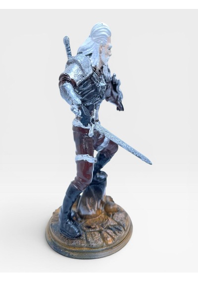 The Witcher Geralt Of Rivia 15 Cm Figür - Ak Kurt Canavar Avcısı Masaüstü Heykeli