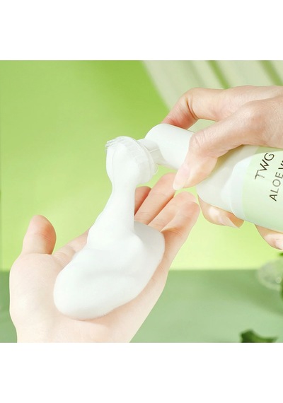 Fırçalı Yüz Temizleme Köpüğü 150ml Aloe Vera