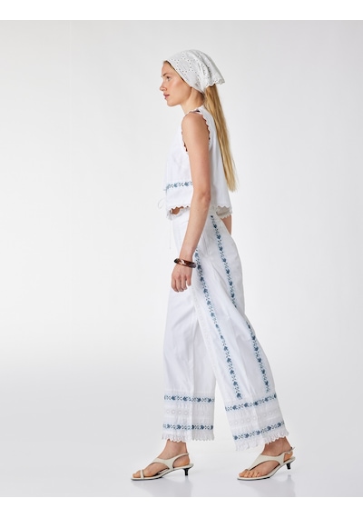 Koton Pamuklu Etnik Motif Detaylı Nakışlı Dantelli Düz Bol Paça Pantolon Mavi Desenli 6sak40195uw Koton Pamuklu Etnik Motif Detaylı Nakışlı Dantelli Düz Bol Paça Pantolon Mavi Desenli 6sak40195uw