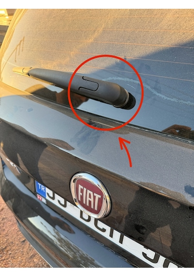 Fiat Egea Cross Arka Silecek Kapağı Arka Cam Silecek Kolu Kapağı Siyah
