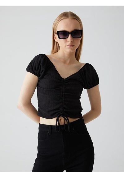 Ltb V Yaka Önü Büzgülü Crop Top Siyah T-shirt 013168000060019 200-200 Siyah