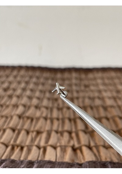 Gerçek Titanium G23 Uçak Titanyum 8x1.2mm Bedenilabret Piercing Gümüş