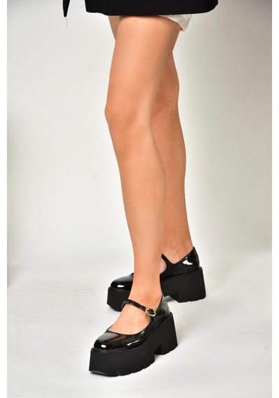 Fox Shoes U272906708 Siyah Rugan Dolgu Tabanlı Kadın Ayakkabı Siyah-rugan