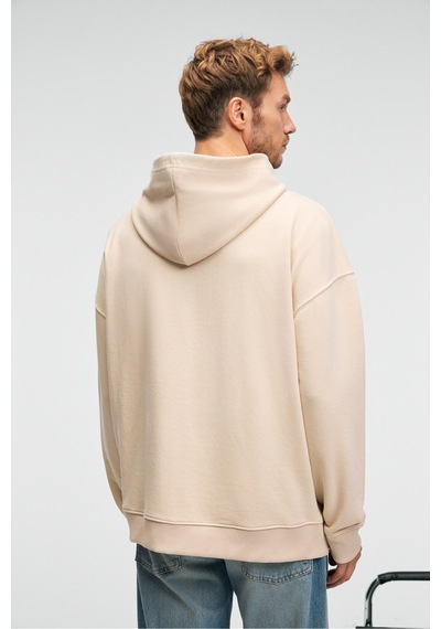 Grimelange CLAY Erkek %100 Pamuk Kapüşonlu Çıtçıtlı Baskılı Cebi Süs Etiketli Krem Sweatshirt