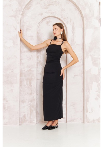 Darlin Moda Kadın Siyah Gül Detaylı Bodycon Askılı Midi Elbise Dm1053 Siyah