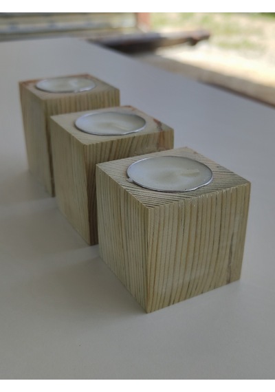 Doğal Ahşap Küp Mumluk 5 X 5 Cm 3 Lü Set Mum Dahil