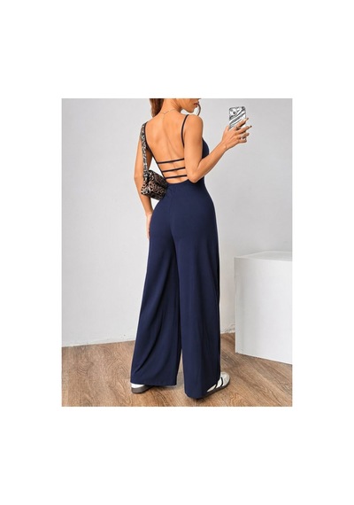 Butik İstanbul Kadın Omuzdan Askılı Sırtı Açık Bol Kesim Janjan Krep Tulum Lacivert Butik İstanbul Kadın Omuzdan Askılı Sırtı Açık Bol Kesim Janjan Krep Tulum Lacivert