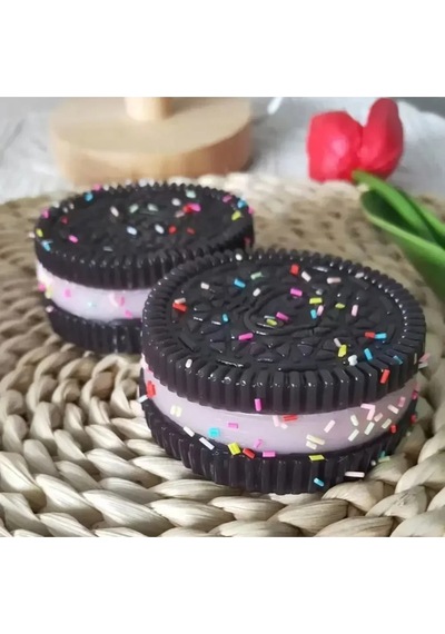 Doreo Bisküvi Sukuşi Mojmoj Orta Boy Paketli Siyah Renk Squishy Çok Renkli