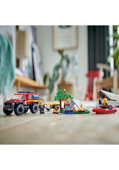 LEGO® City 4x4 Kurtarma Botlu İtfaiye Kamyonu 60412 5+ Yaratıcı Oyuncak Yapım Seti - 301 Parça