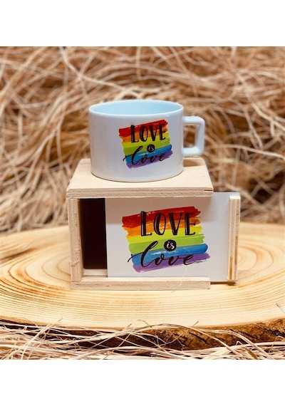 Love Is Love Ahşap Kutulu Kupa Beyaz - Çok Renkli