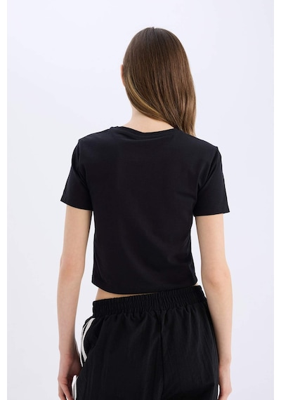 DeFacto Coool Fitted Bisiklet Yaka Basic Düz Kısa Kollu Tişört Z8790AZ25SMBK81 DeFacto Coool Fitted Bisiklet Yaka Basic Düz Kısa Kollu Tişört Z8790AZ25SMBK81