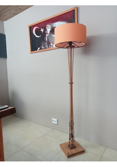 Ahşap Ayaklı Lambader Koyu Meşe Turuncu Başlık